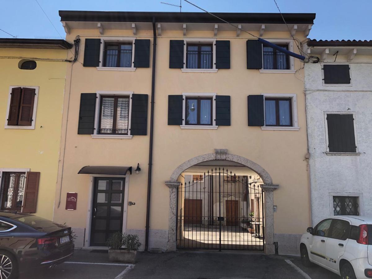 La Casa Della Ada Hotel Castelnuovo del Garda Kültér fotó