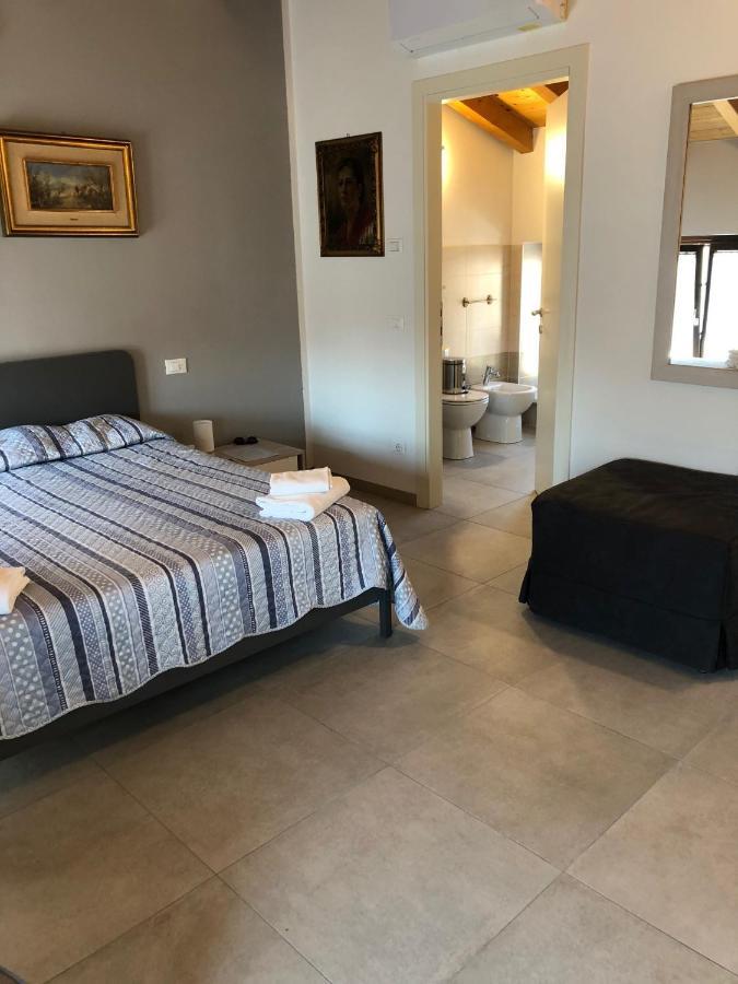 La Casa Della Ada Hotel Castelnuovo del Garda Kültér fotó