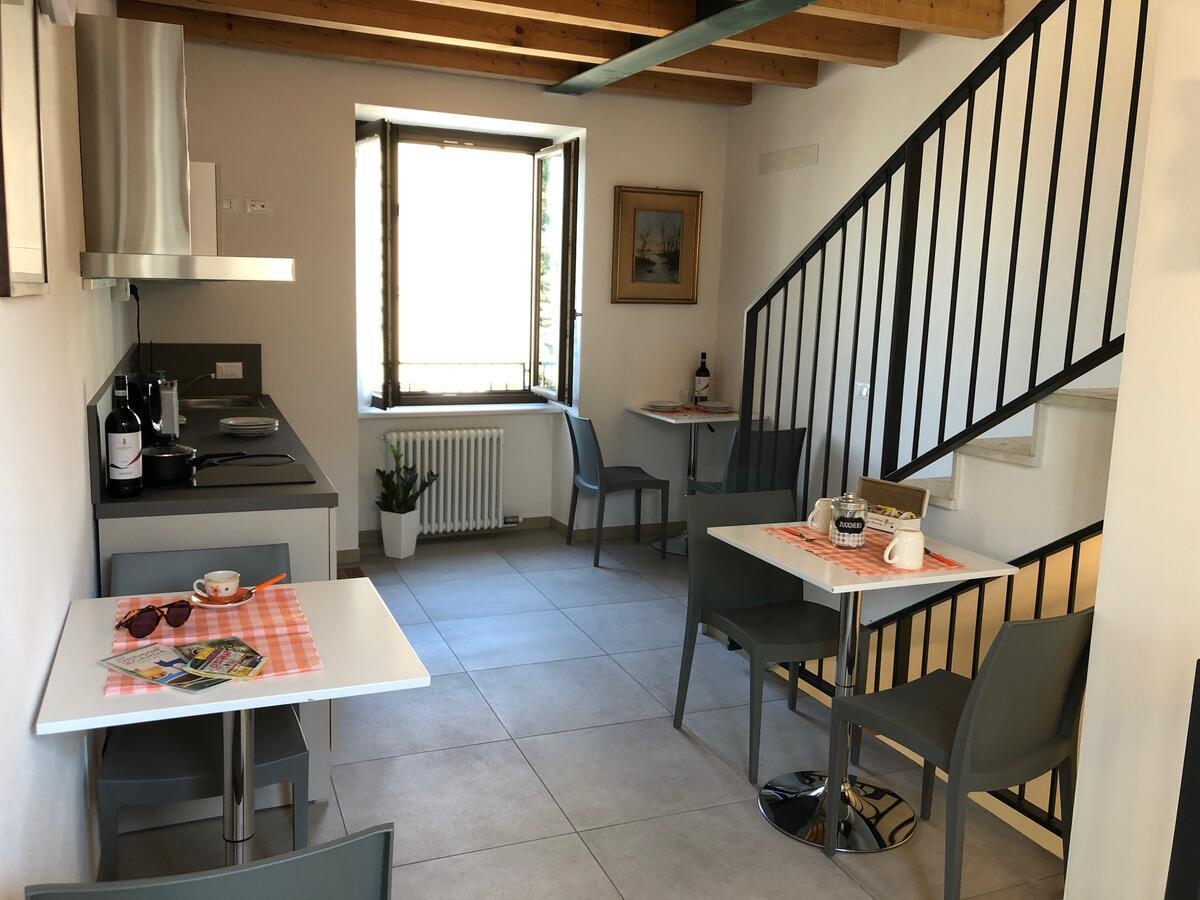 La Casa Della Ada Hotel Castelnuovo del Garda Kültér fotó